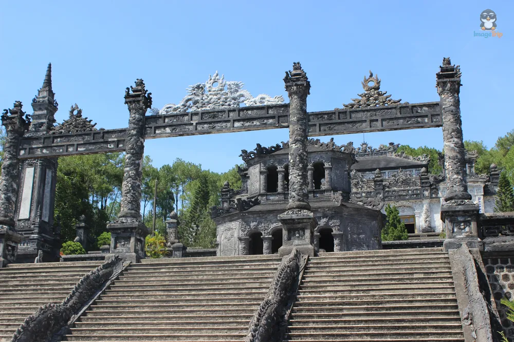 Khai Dinh Tomb 10