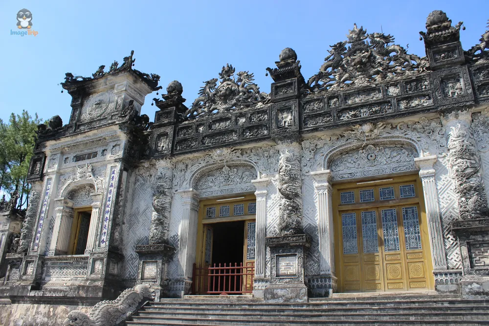 Khai Dinh Tomb 28