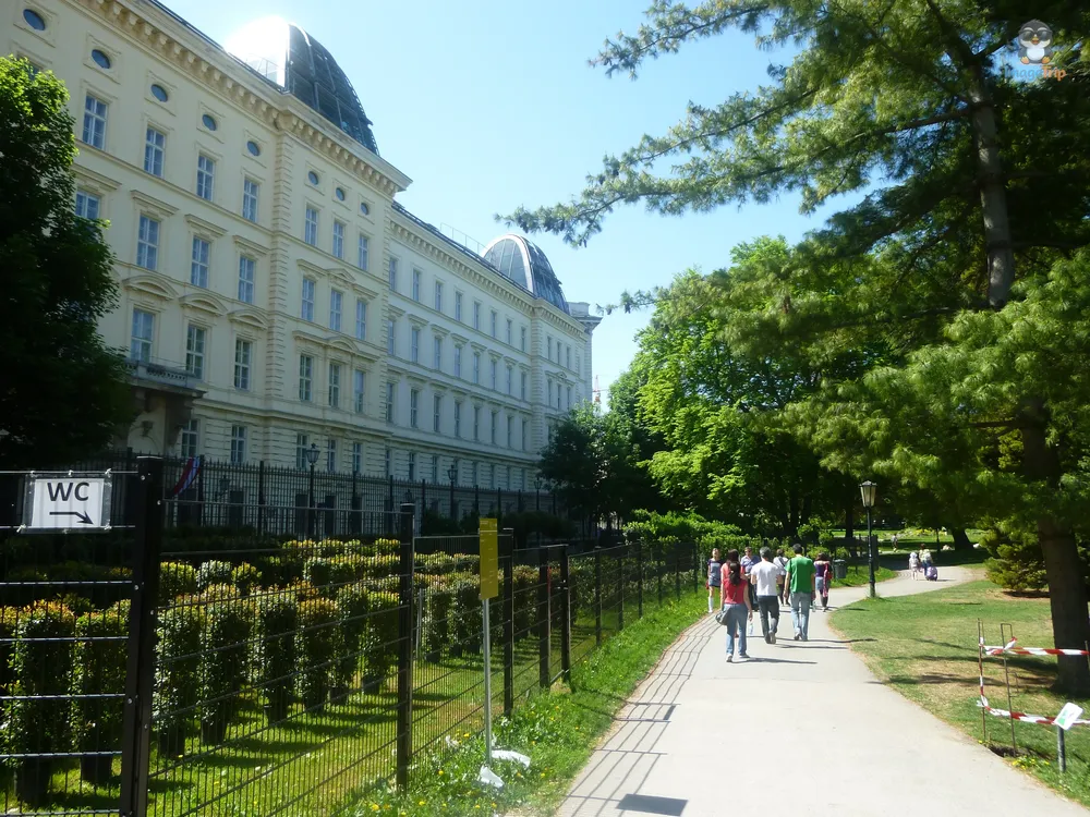 Viena_Burggarten_2