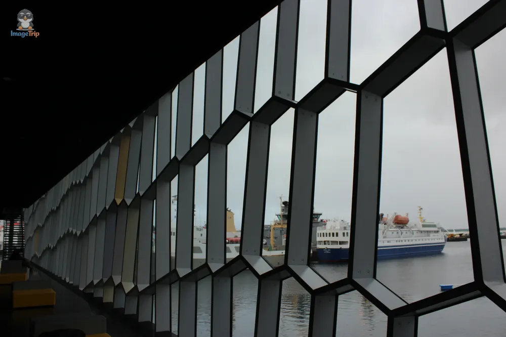Harpa 8