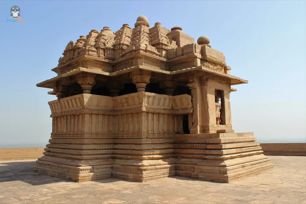 SasBahuTemple_24