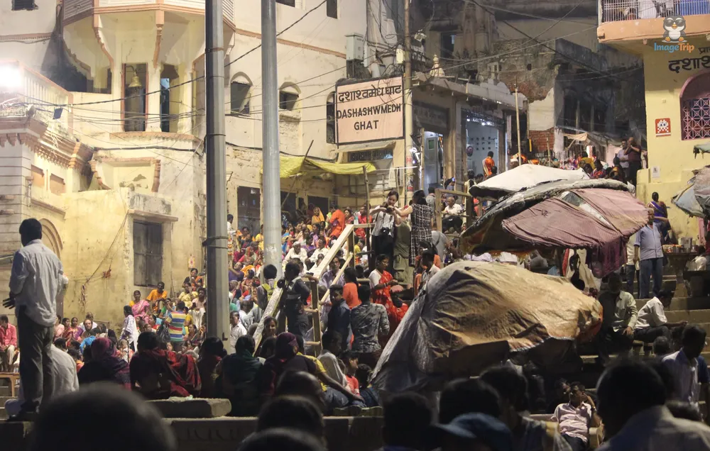 BarcoVaranasiGanges_23