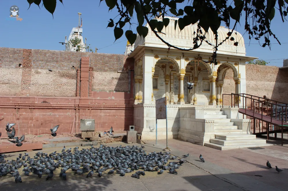 BhandasarJainTemple_26