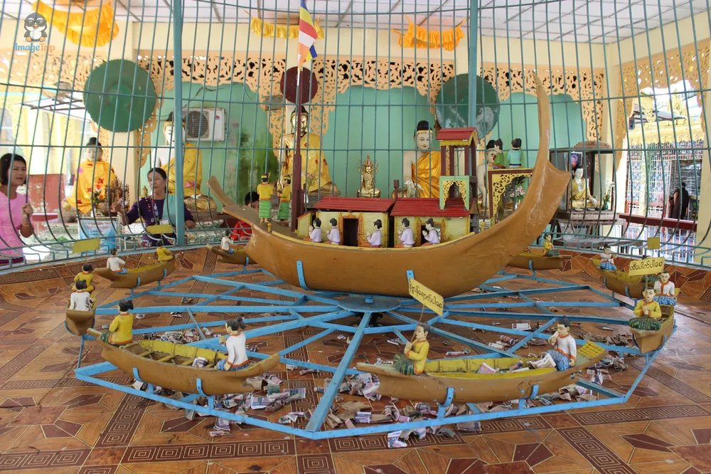 Shwemawdaw Pagoda 23