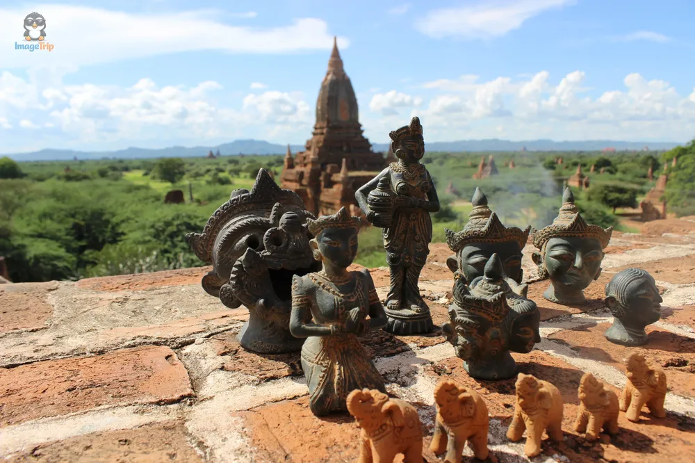 Thagya Pone Temple 10