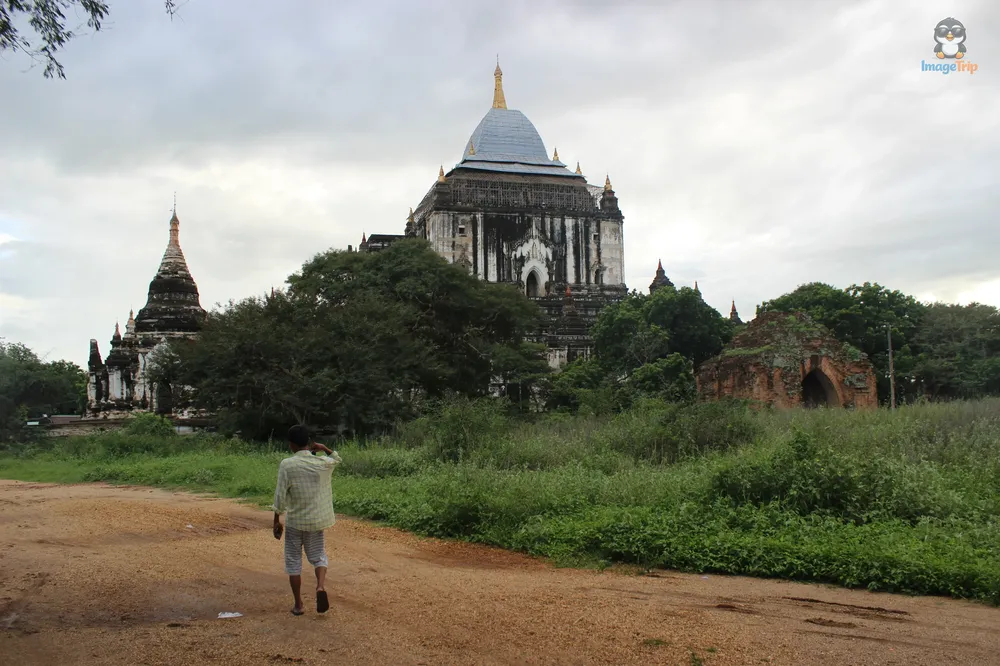 Thatbyinnyu Temple 1