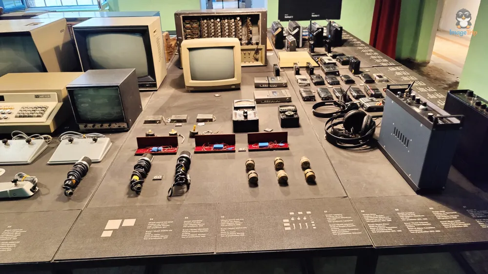 Tirana_HouseOfLeaves_8