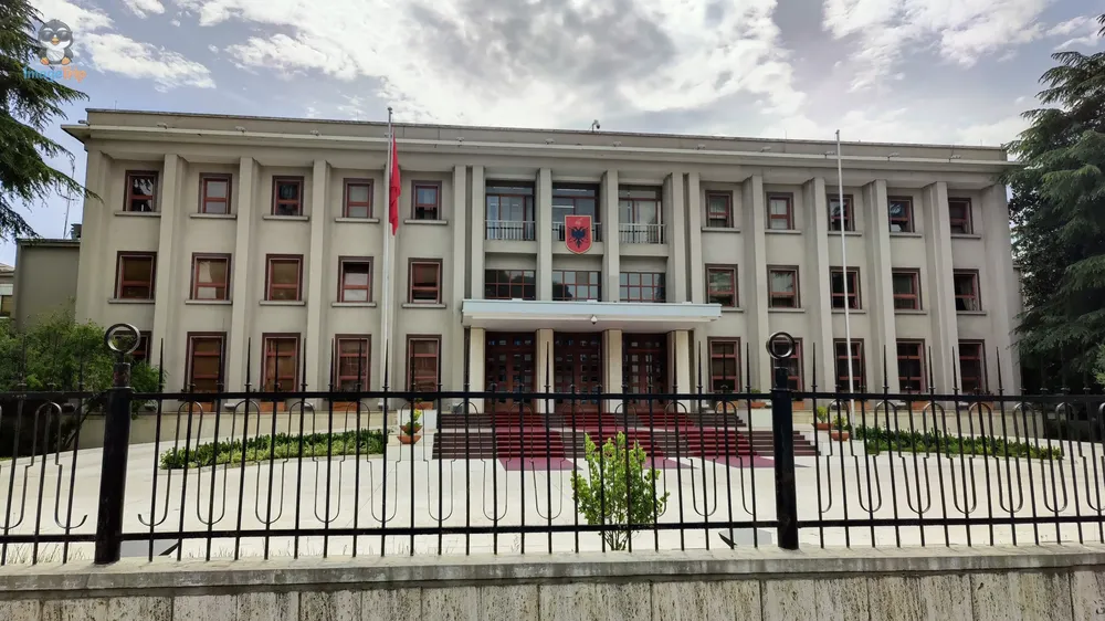 Tirana_Presidente