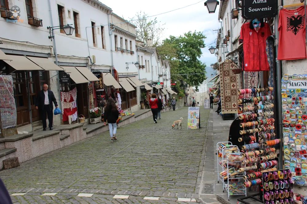 Gjirokaster_Bazaar_3