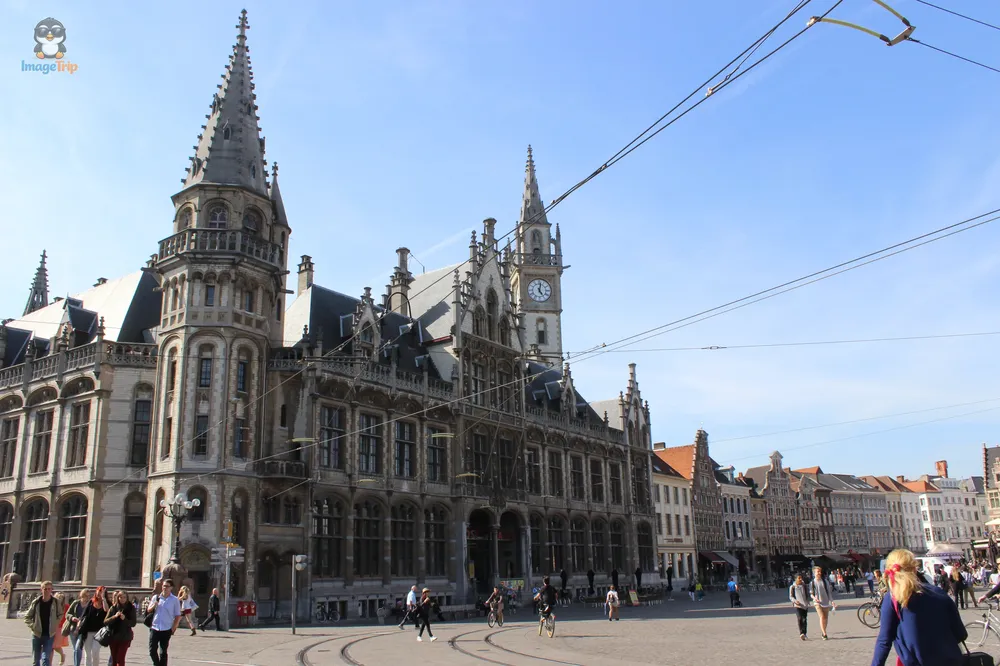 Kornmarkt 1