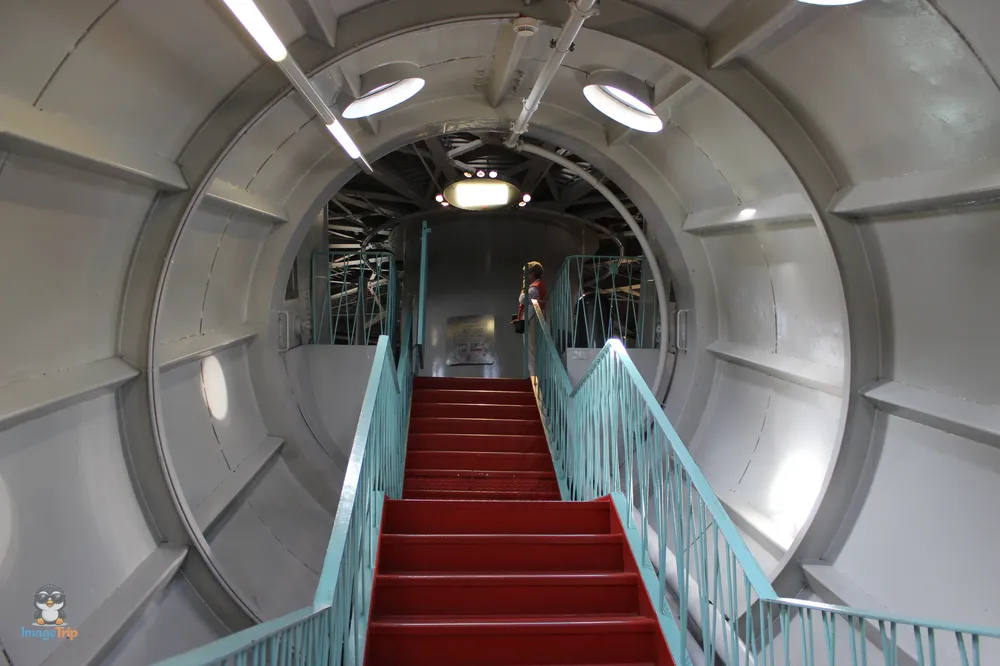 Atomium 10