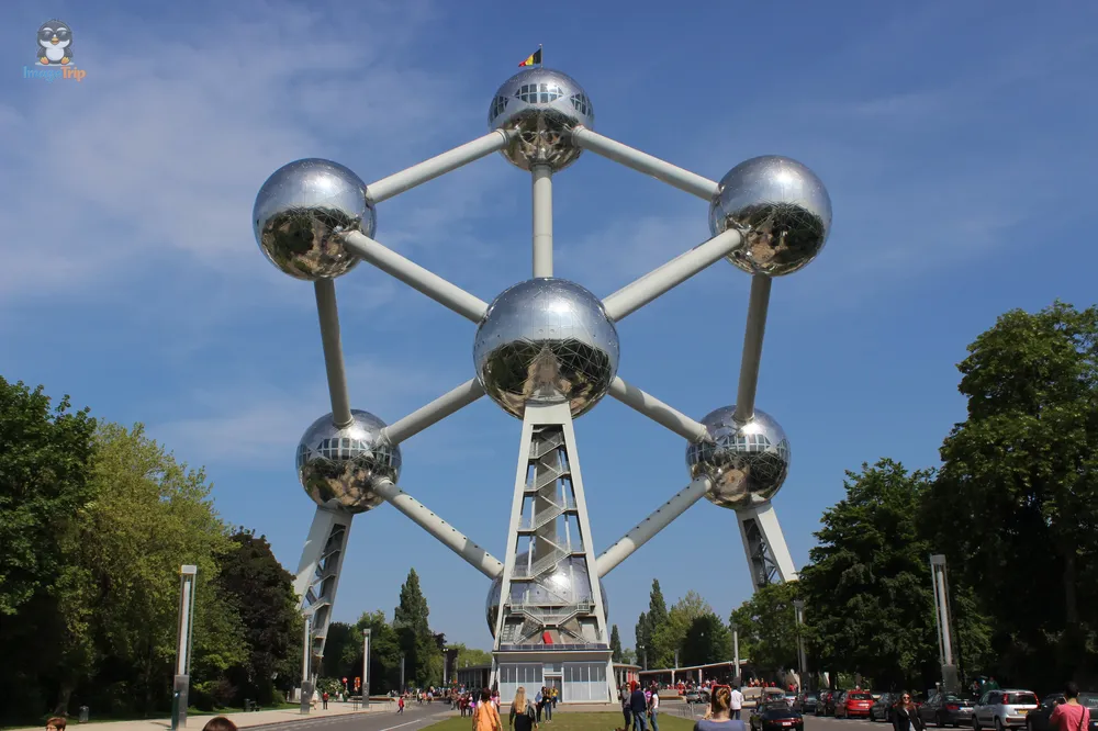 Atomium 25