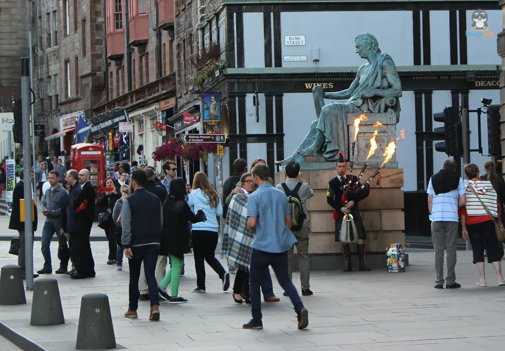 Royal Mile 10