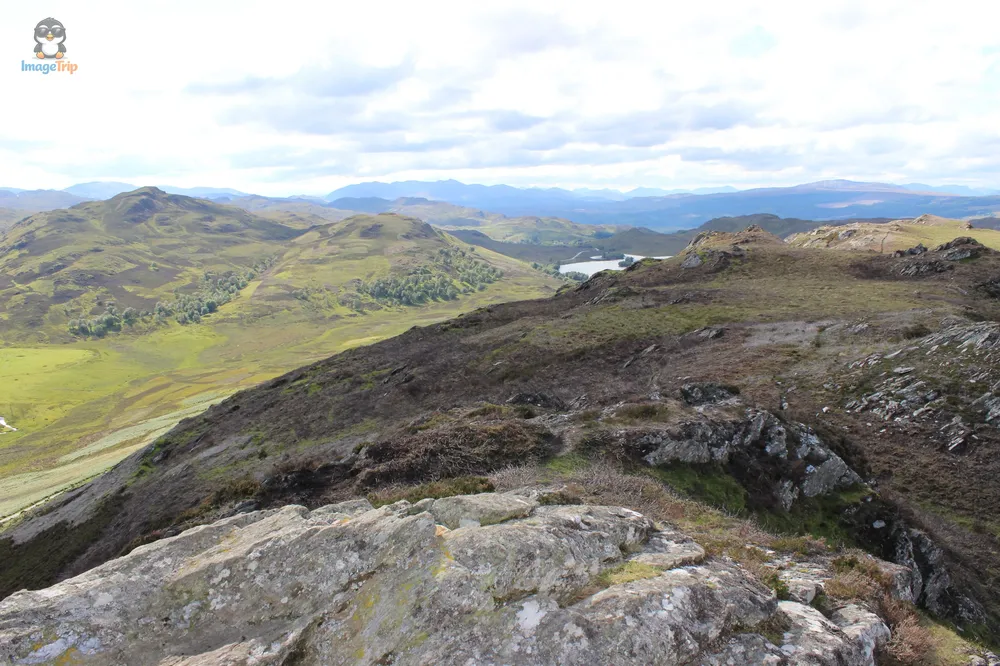Trekking loch Tarff 15
