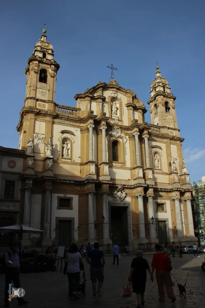 Palermo Plaza San Domenico (3)