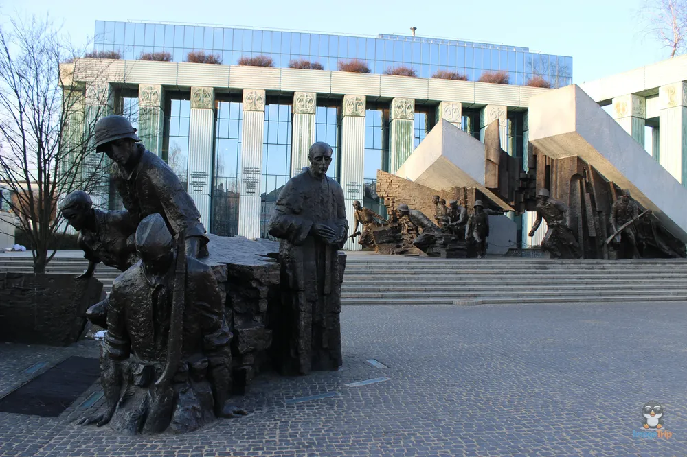 Monumento Alzamiento 4