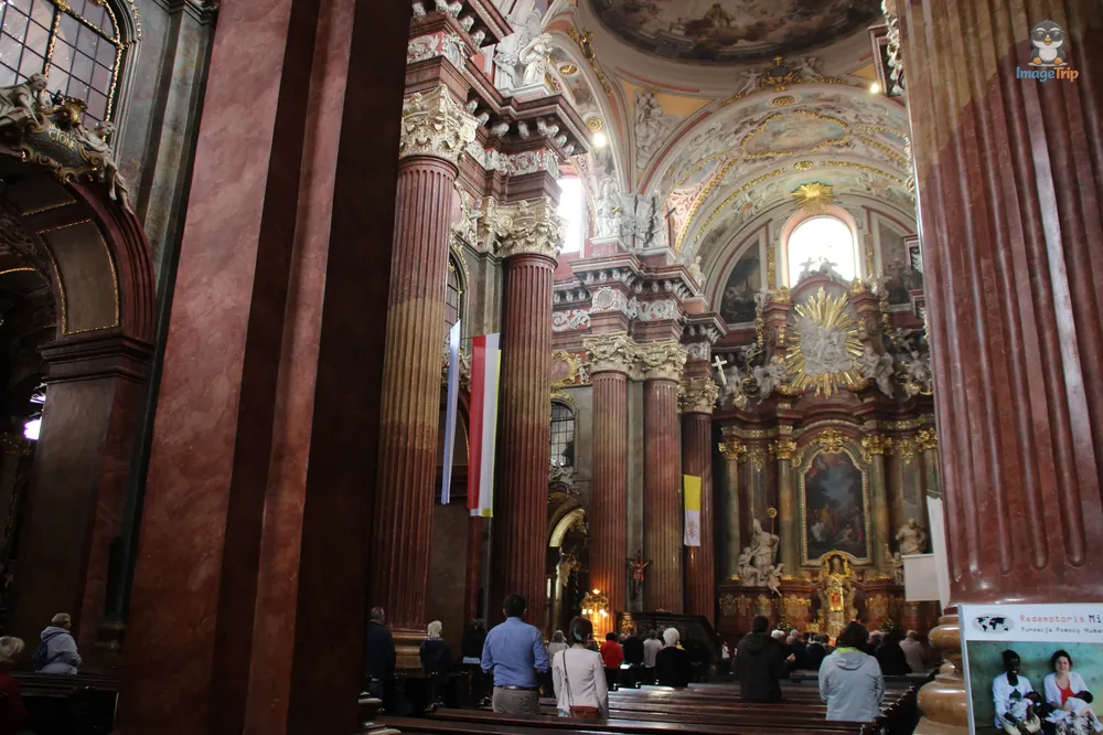 Poznan_BasilicaStaryRynek_2