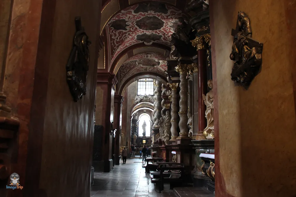 Poznan_BasilicaStaryRynek_3