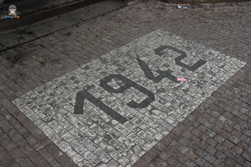 Cripta Paracaidistas 6