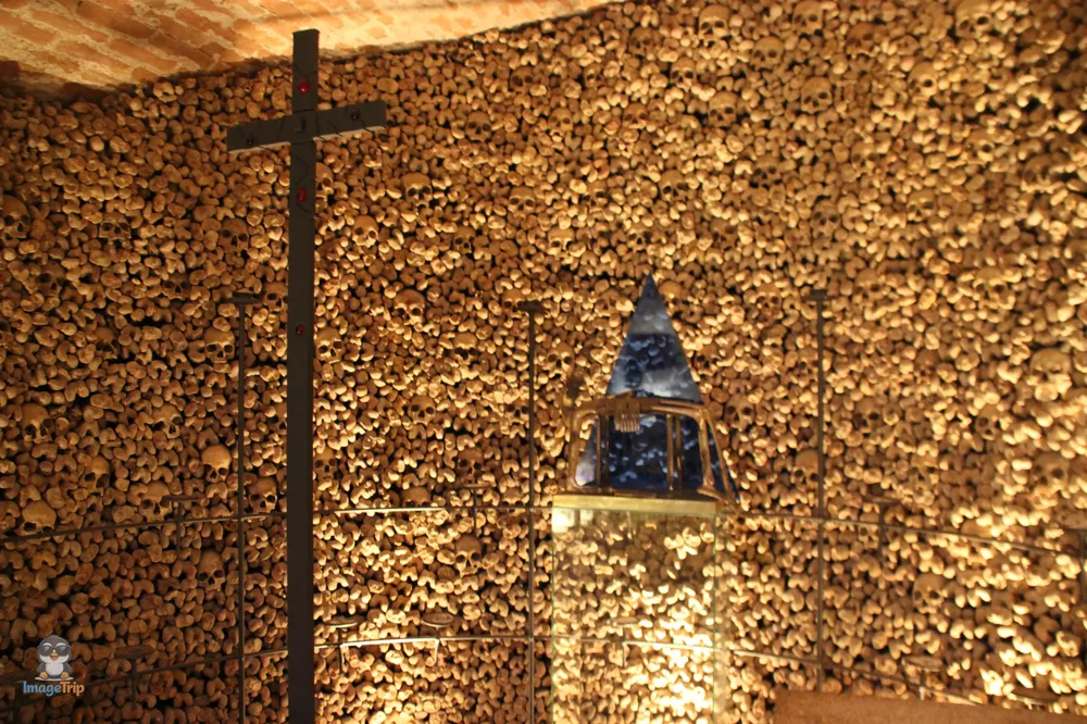 Brno Iglesia Santiago Osario 10