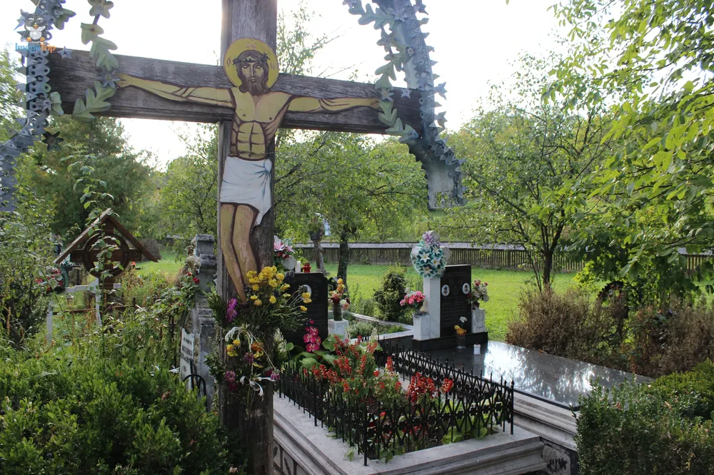 Iglesia de Desesti 15